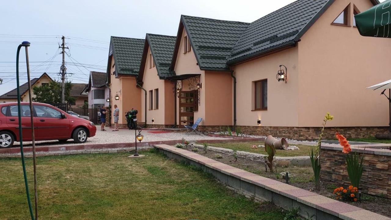 Pensiunea Brazi Turda Luaran gambar